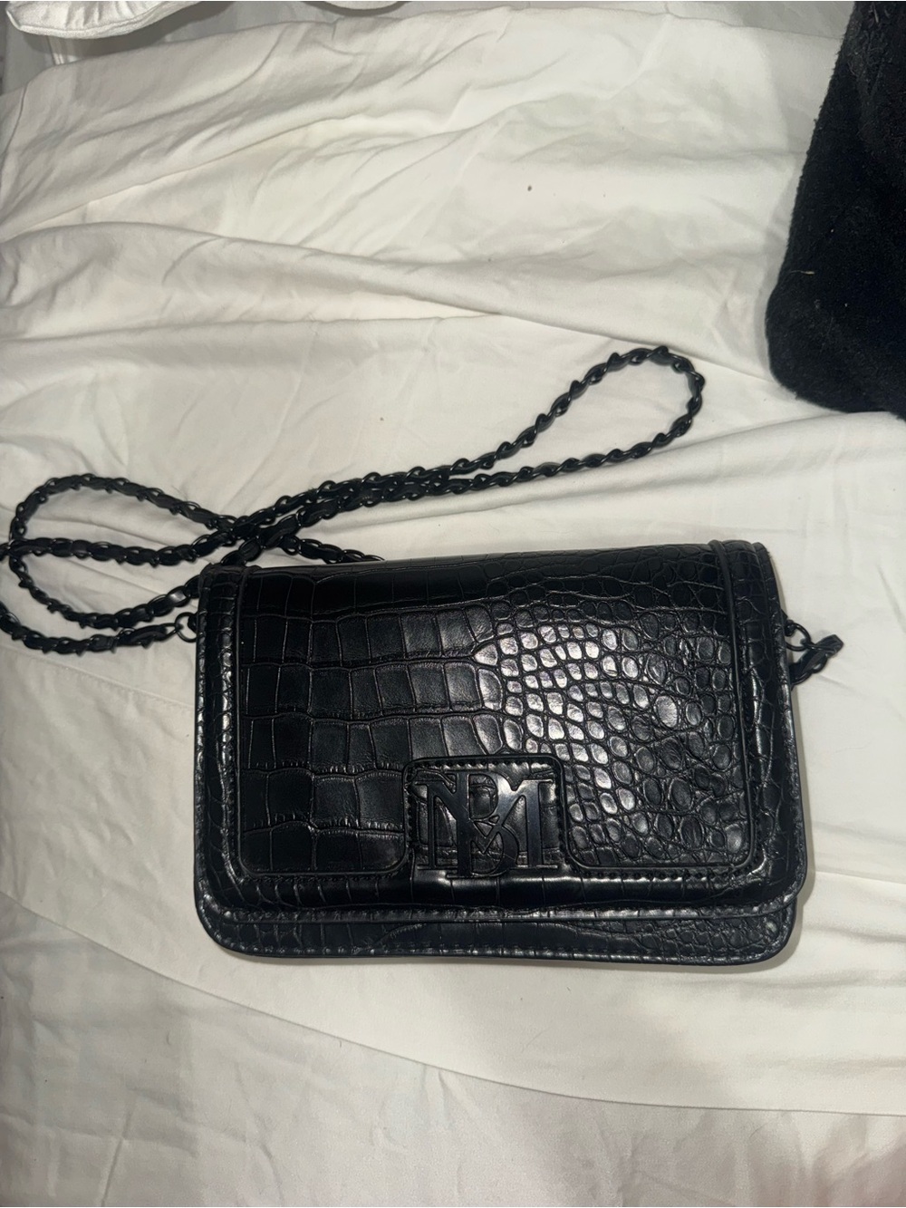 Badgley Mischka Black Croc-Embossed Chain Crossbody Bag